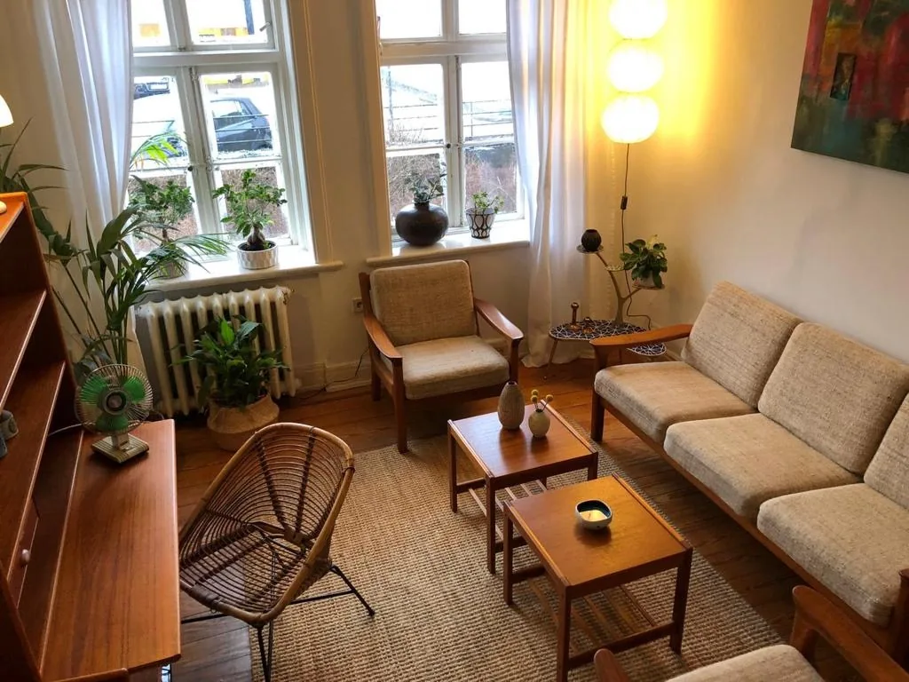 Warmer Praxisraum der Praxis für Psychotherapie in Kiel